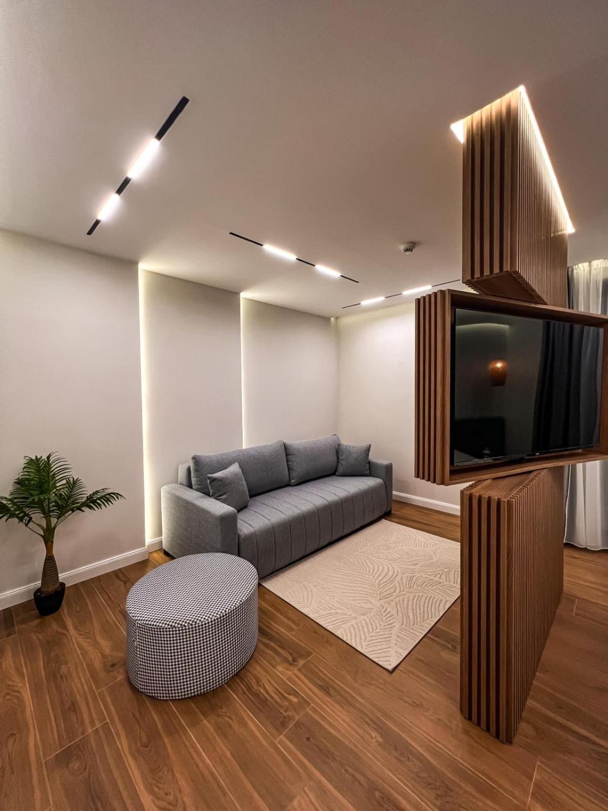 Hotel Teuta Улцин Екстериор снимка